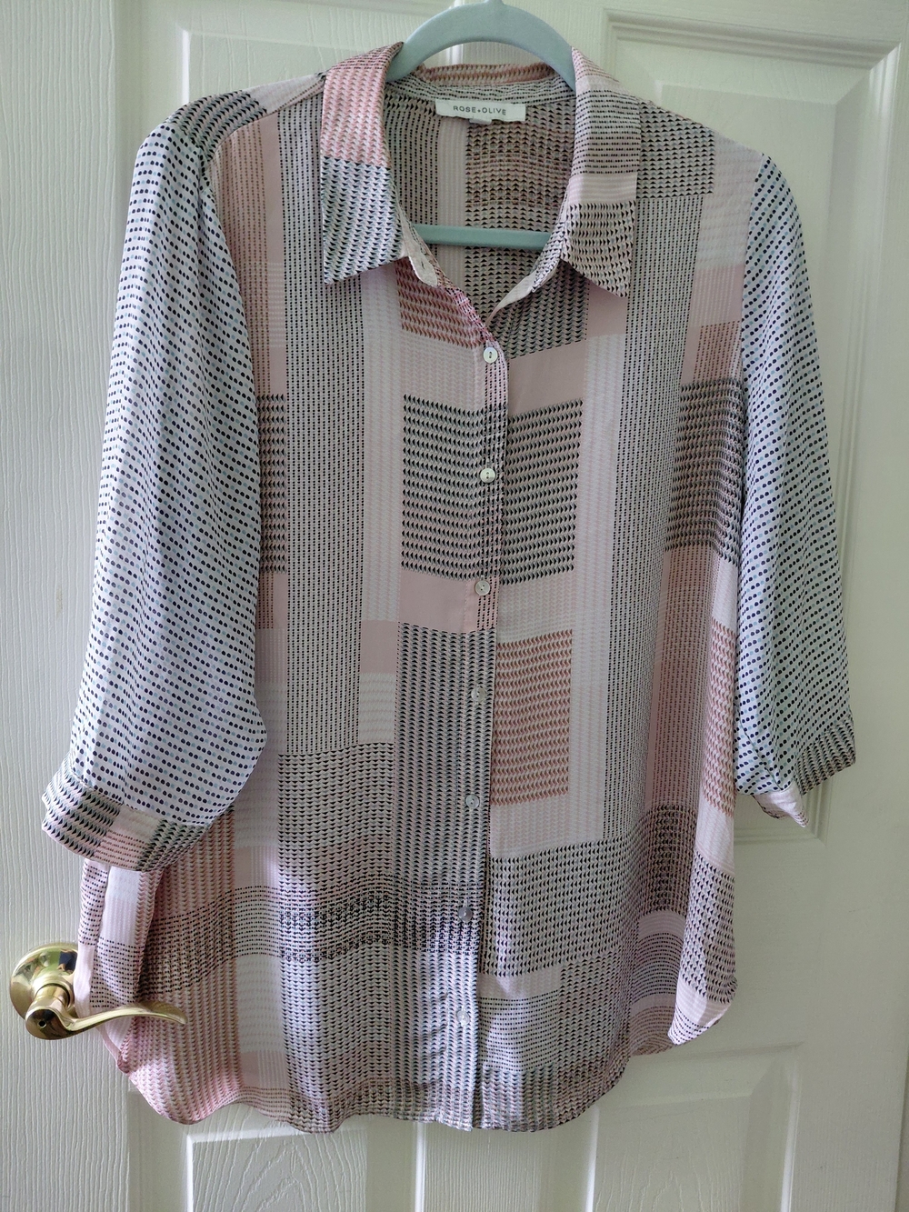 Rose & Olive Pink and Black Geometric Button-Down Top Size 1X